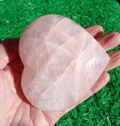 Růženín hmatka srdce 92 × 97 mm | 445 g (X1989)