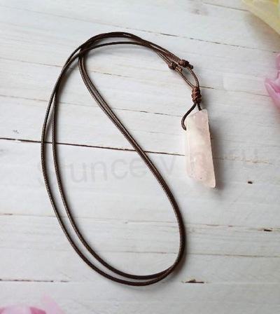 Růženínový náhrdelník na nastavitelné šňůrce (X2017)