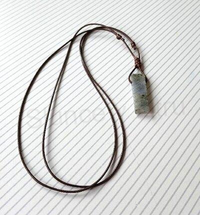 Labradoritový náhrdelník na nastavitelné šňůrce (X2018)