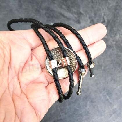 Bolo kravata s květinovým vzorem a tyrkysovým kamenem (BD911)