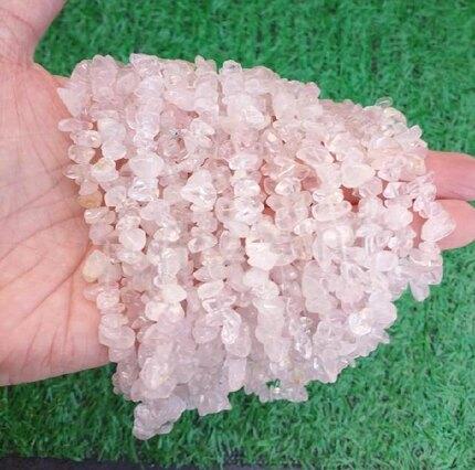 Růženín | křemenné zlomky 5 - 8 mm, šňůra 79 - 81 cm světlý (X2025)