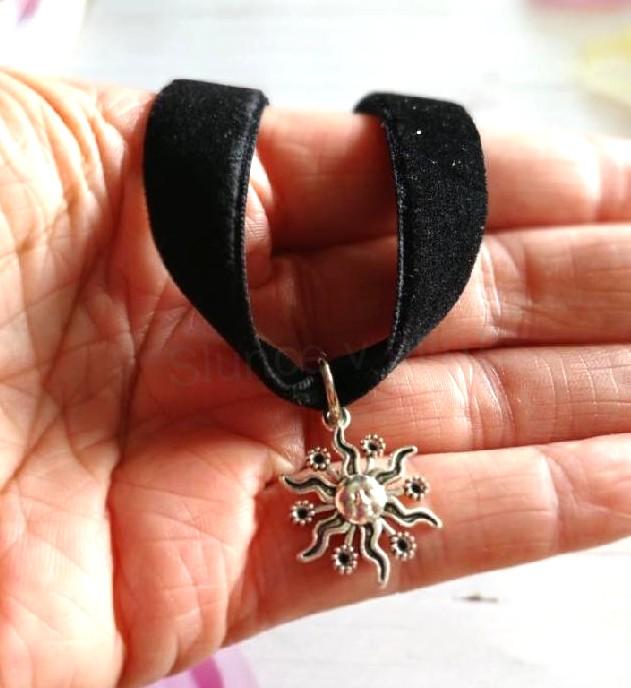 Náhrdelník choker se sluncem (BD941)