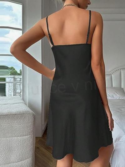 Dámské saténové minišaty, šaty na ramínka velikost 2XL černá (K631)