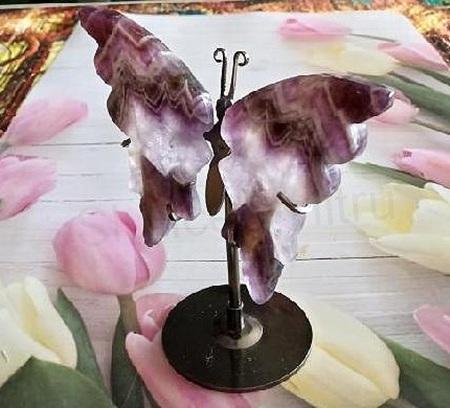 Motýlí křídla – hradbový ametyst 150 g (X2191)