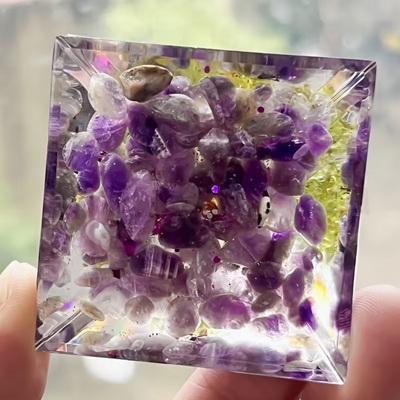 Orgonitová pyramida – růžové opojení se stromem života (PP221)