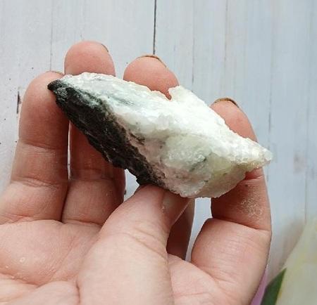 Minerální kámen prehnit drúza (69 g) (X2240)