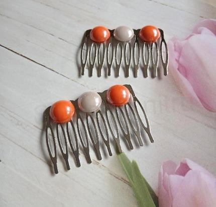 Hřebínek, hřeben do vlasů, oranžové a bílé pokovené perly 14 mm (H783)