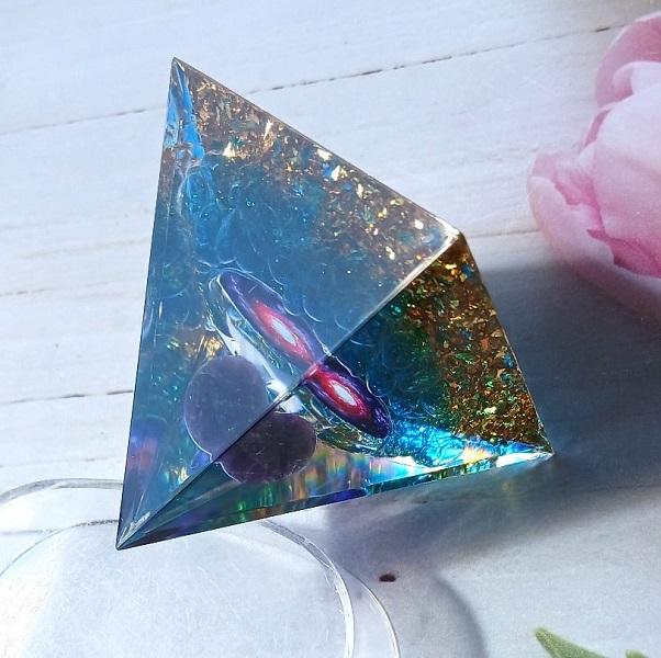 Orgonitová pyramida - Ametystové souhvězdí 5,1 x 5 cm (PP225)