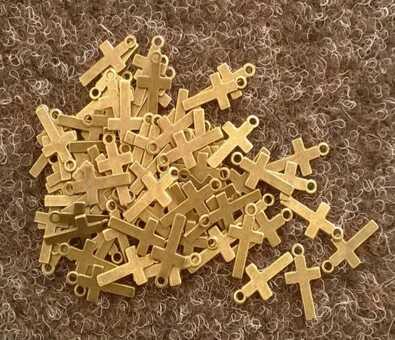 Přívěšek - kříž - 24 x12 mm (AA164