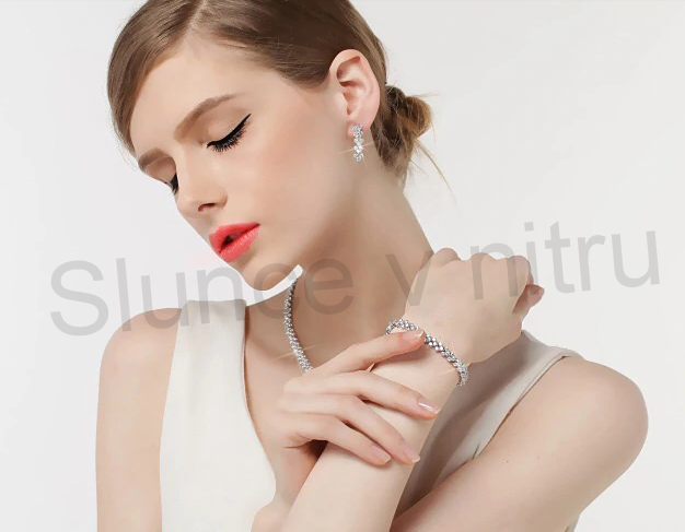 Postříbřený náramek se Zirkony (BC233)