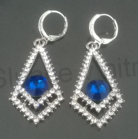 Postříbená souprava šperků kapka se zirkony (BE82)