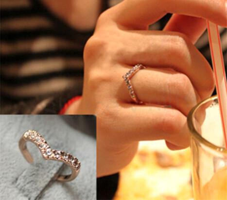 Prsten do tvaru V s kamínky (BP13)