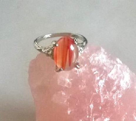 Minerální prsten s achátem postříbřeno (X187)