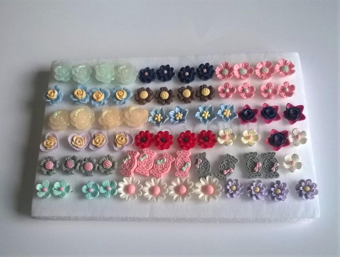 Puzetové náušnice hypoalergenní kytičkové (BB261)