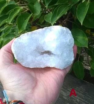 Sněžný Křišťál geoda (Maroko) (X192)