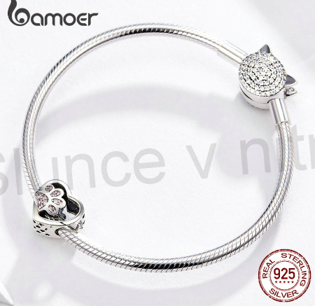 Postříbřený Royal korálek Pandora – tlapka v srdci (BE36)