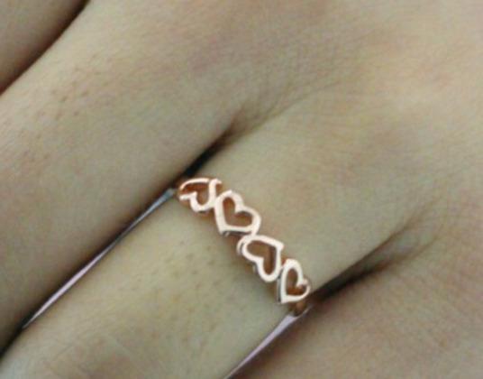 Pozlacený prsten se srdíčky (BP20)