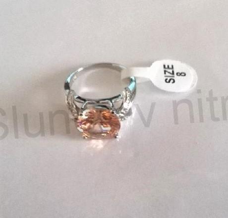 Postříbřený prsten s křišťály swarovski element (BE149)
