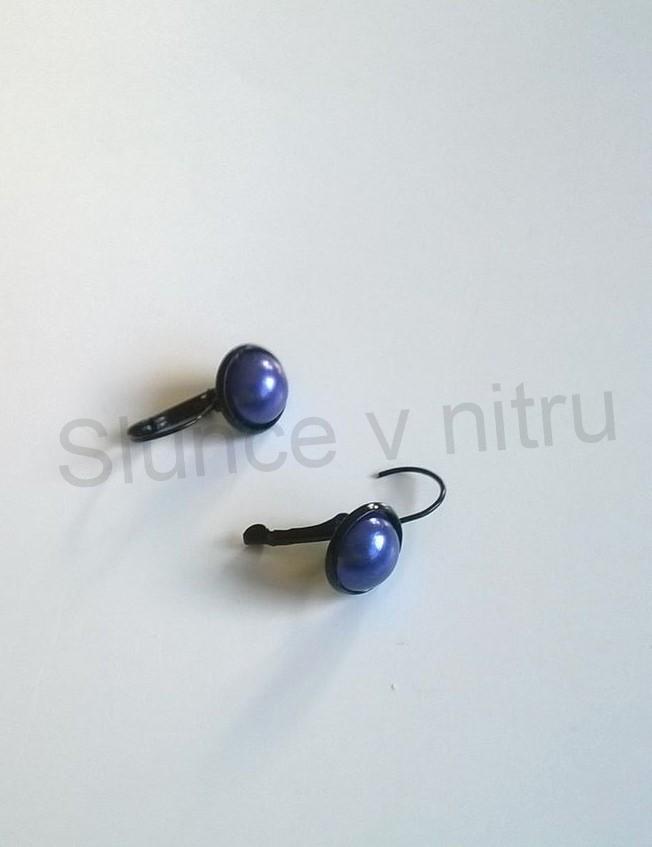 Černé náušnice s  perleťovou perlou (BB345)