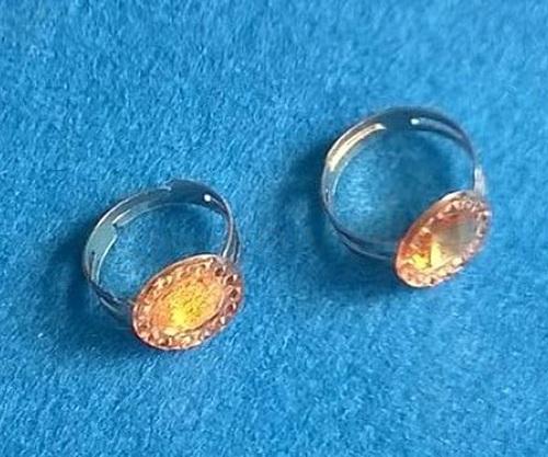 Nastavitelný dětský prsten kytička světle oranžová (BP160)