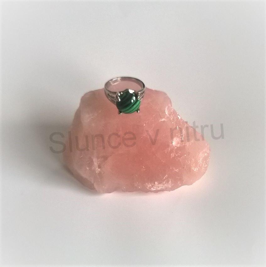 Minerální prsten s malachitem postříbřeno (X265)