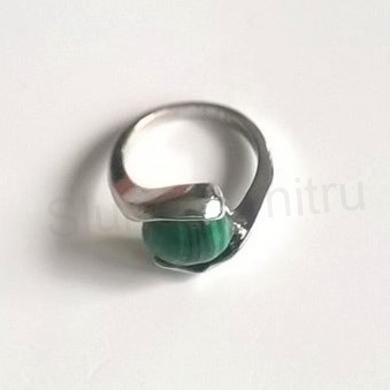 Minerální prsten s malachitem postříbřeno  (X266)