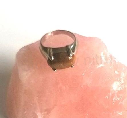 Minerální prsten s tygřím okem postříbřeno (X282)