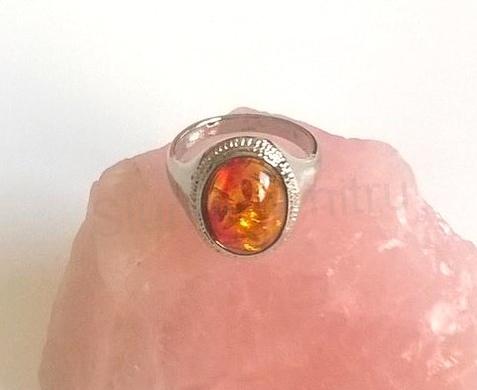 Minerální prsten s Jantarem postříbřeno (X440)