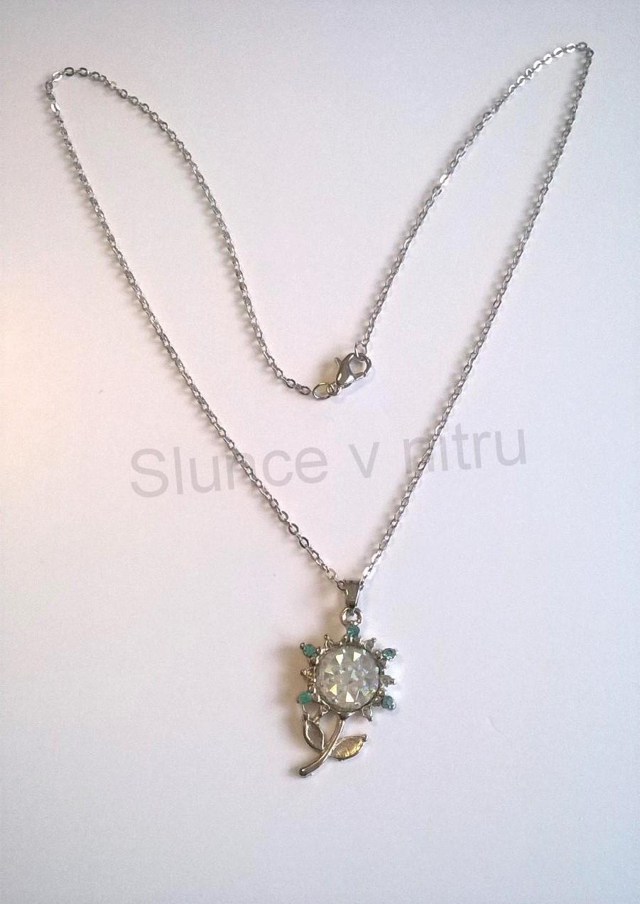 Náhrdelník s přívěškem kytička - chirurgická ocel (BD311) 