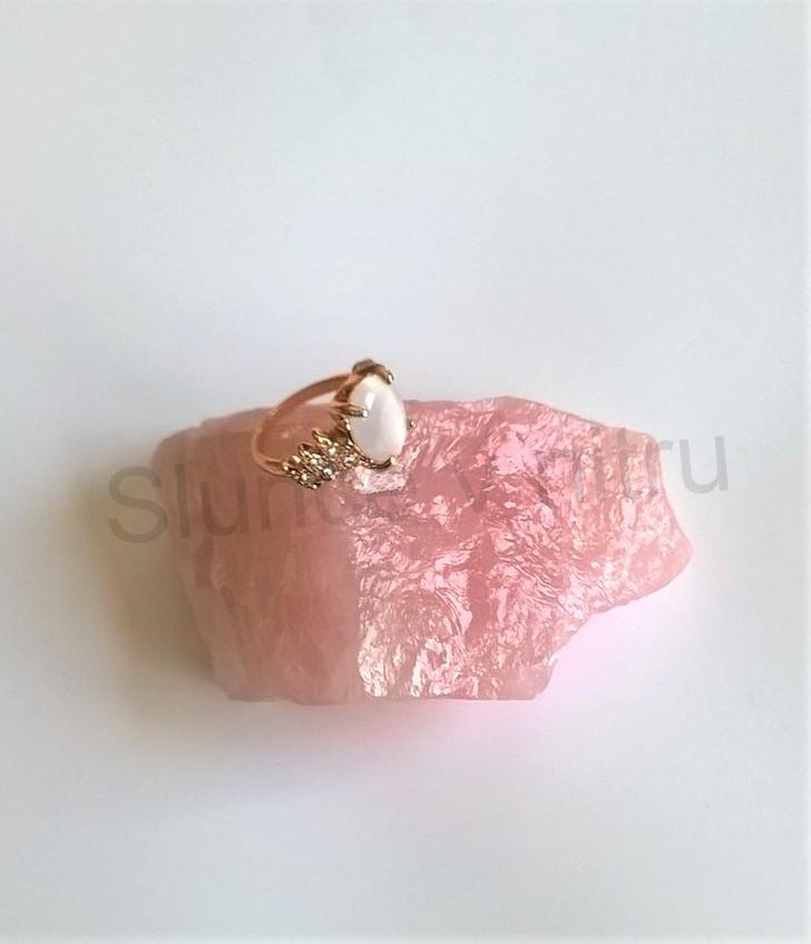 Prsten s polodrahokamenem Kočičí oko a zirkony (BP87)