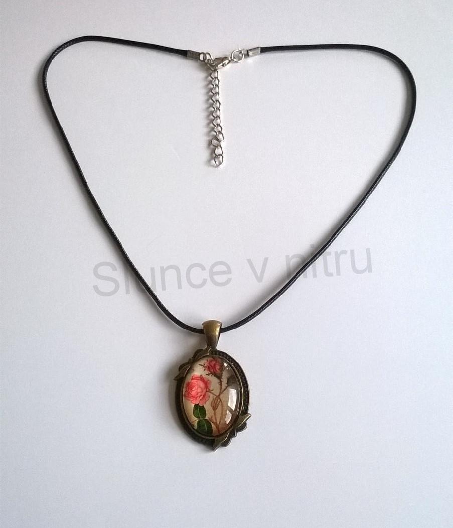 Náhrdelník s přívěškem květin (BD334) 