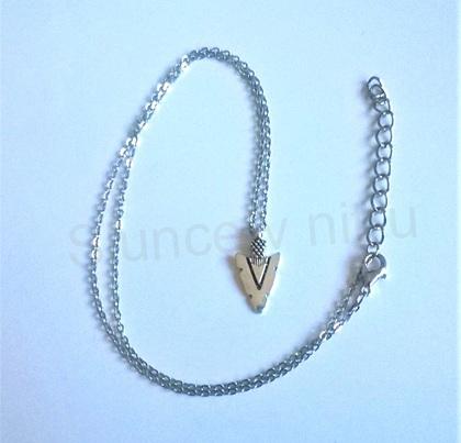 Náhrdelník s přívěškem ARROWHEAD - šipka z nerez oceli (BD358)