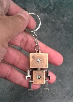 Kličenka, přívěšek 3 D robot (D445)