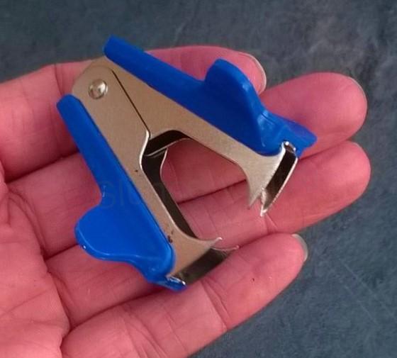 Rozešívačka (E422)