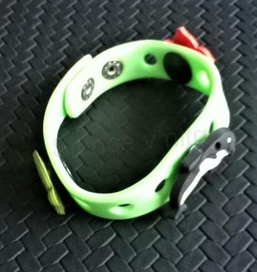 Dětský silikonový náramek s ozdůbkami zelený (BC104)