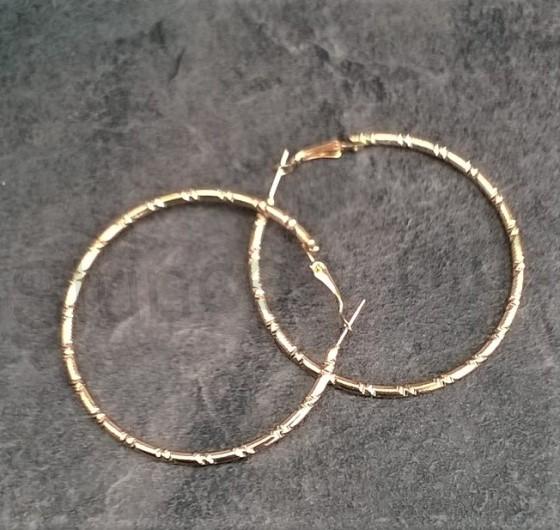 Kruhové náušnice kruhy zdobené (BB510)