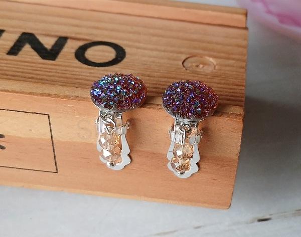 Náušnice klipsy ozdobné měnicí barvu na světle 12 mm (BB539)