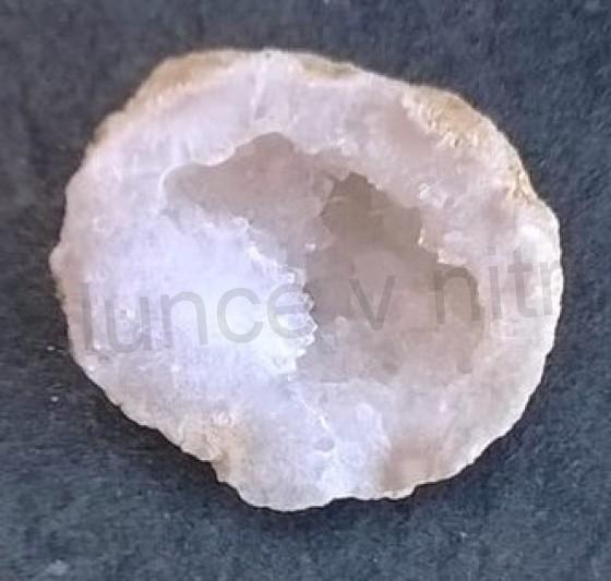 Sněžný Křišťál geoda 40,1g (Maroko) (X667)