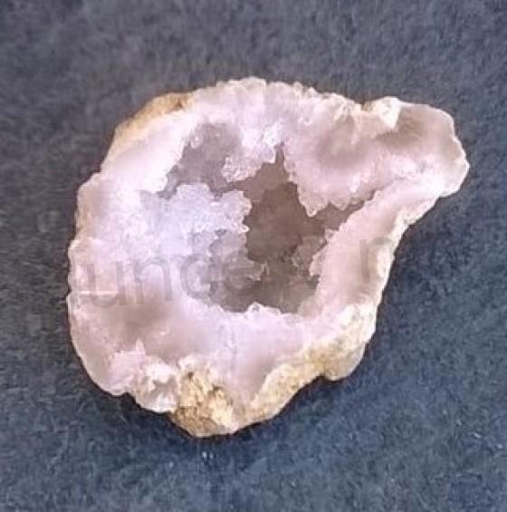 Sněžný Křišťál geoda 25,6g (Maroko) (X673)