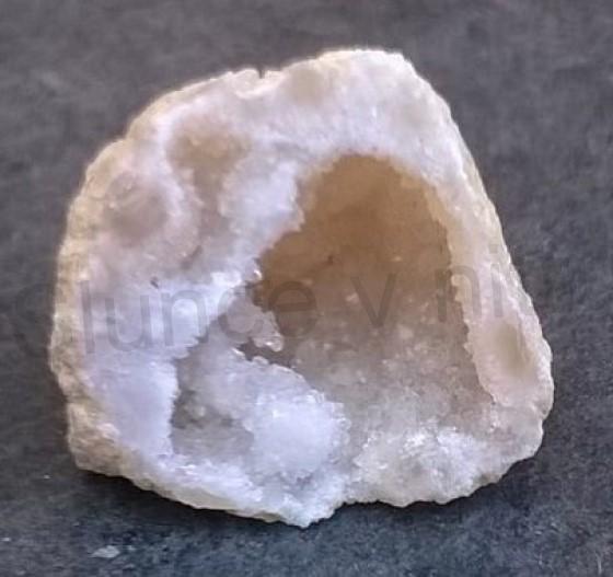 Sněžný Křišťál geoda 26,7g (Maroko) (X675)