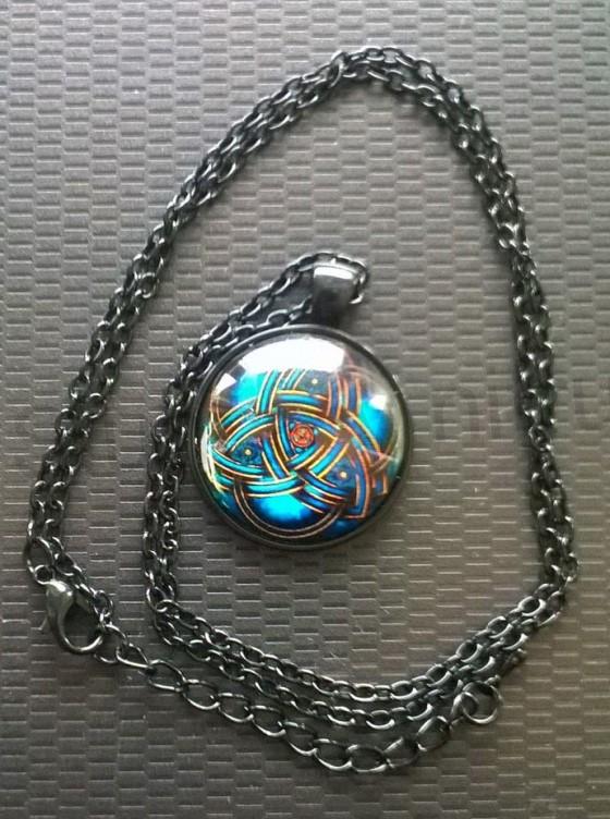 Náhrdelník s přívěškem Triquetra (BD473)