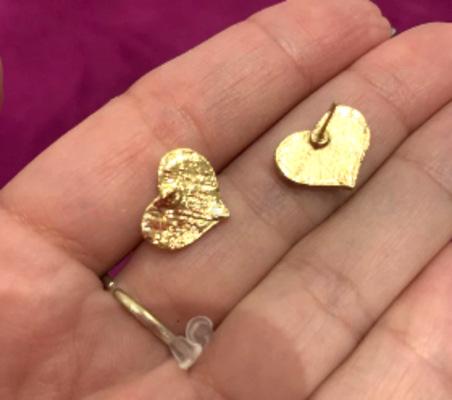 Puzetové náušnice Srdce červené (BB90)