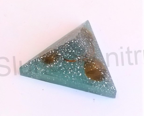 Orgonitová pyramida s tygřím okem 3x1,2cm (PP161)