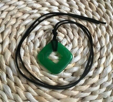 Náhrdelník donut čtverec 40 mm - Jadeit (X887)