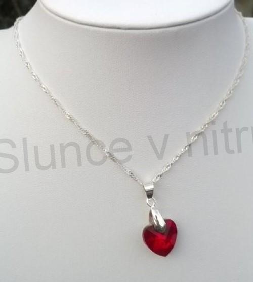 Postříbřený náhrdelník s rakouským křišťálovým srdcem Swarovski (BD504)