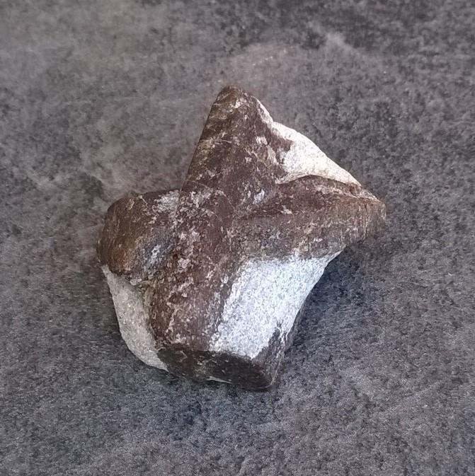 Staurolit 27 g (Rusko) (X987)