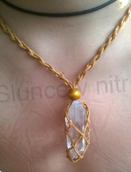 Náhrdelník Křišťál špice na pletené šňůrce (Brazílie) (X1171)