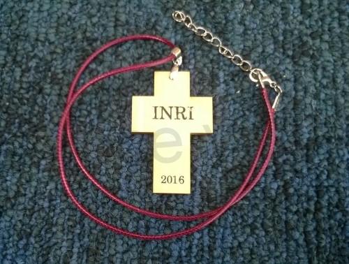 Náhrdelník s přívěškem dřevěný kříž (BD535)