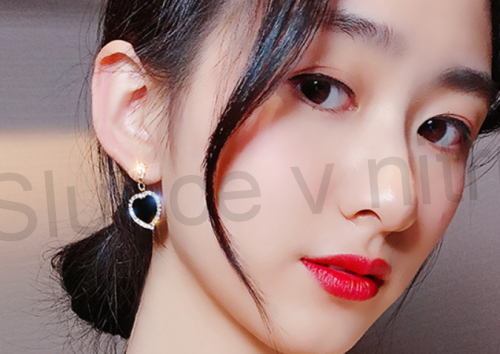 Visací puzetové náušnice s krystaly černé (BB677)