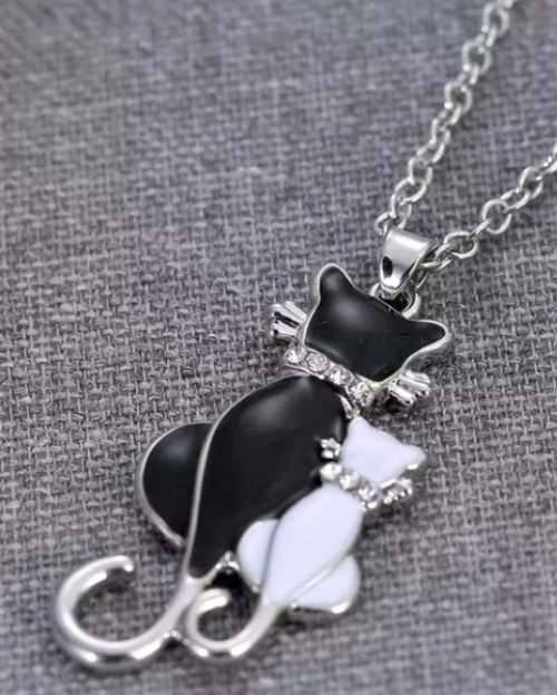 Náhrdelník s přívěškem kočka, kočička, kočičky s krystalky (BD581)